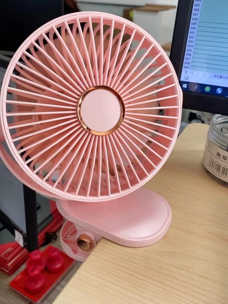 小風(fēng)扇便攜帶小夜燈桌面可夾風(fēng)扇電風(fēng)扇.#usb小風(fēng)扇 #爆米